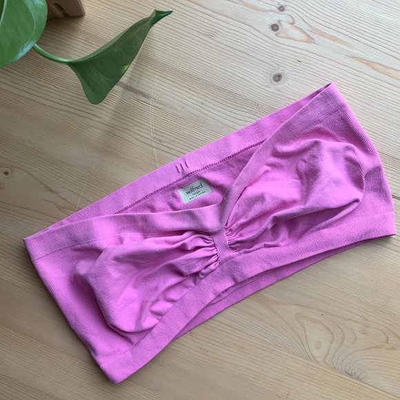 pink bandeau aritzia - Picture 2 of 4